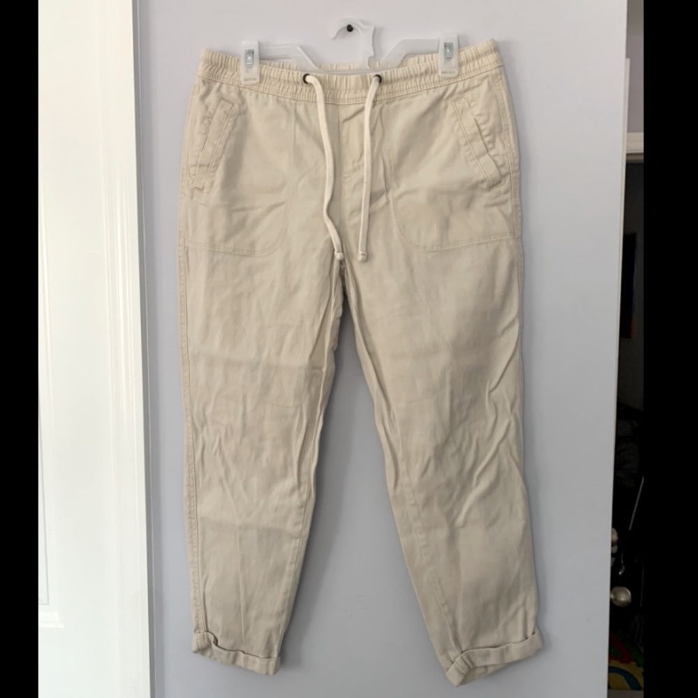 Casual, relaxed fit pants